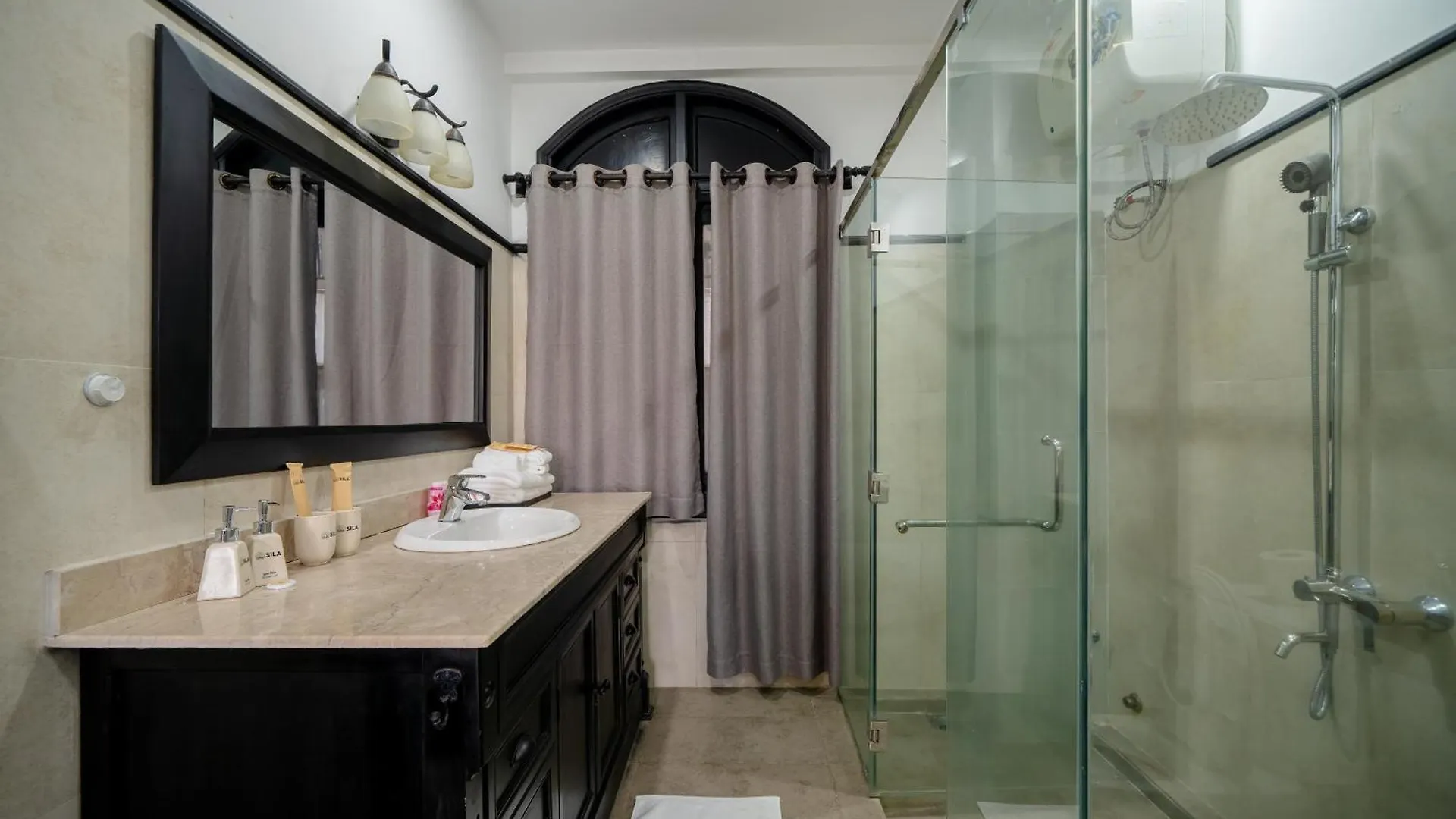 Shila Boutique Villa Da Nang