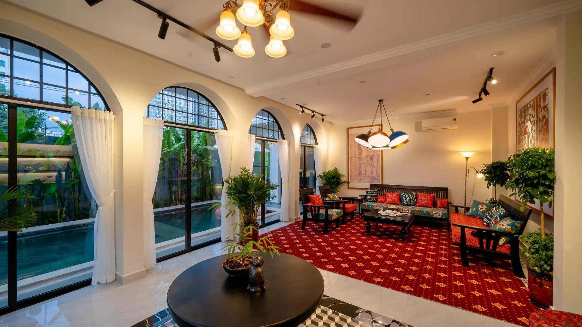 Shila Boutique Villa Da Nang 0*,