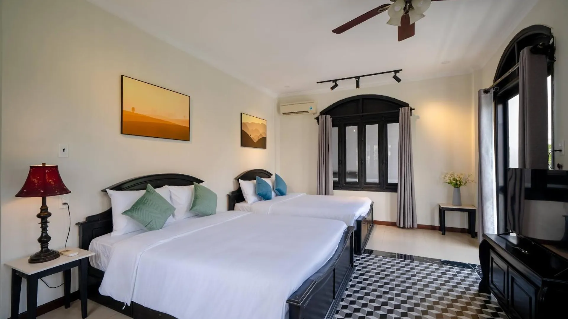 Shila Boutique Villa Da Nang 0*,