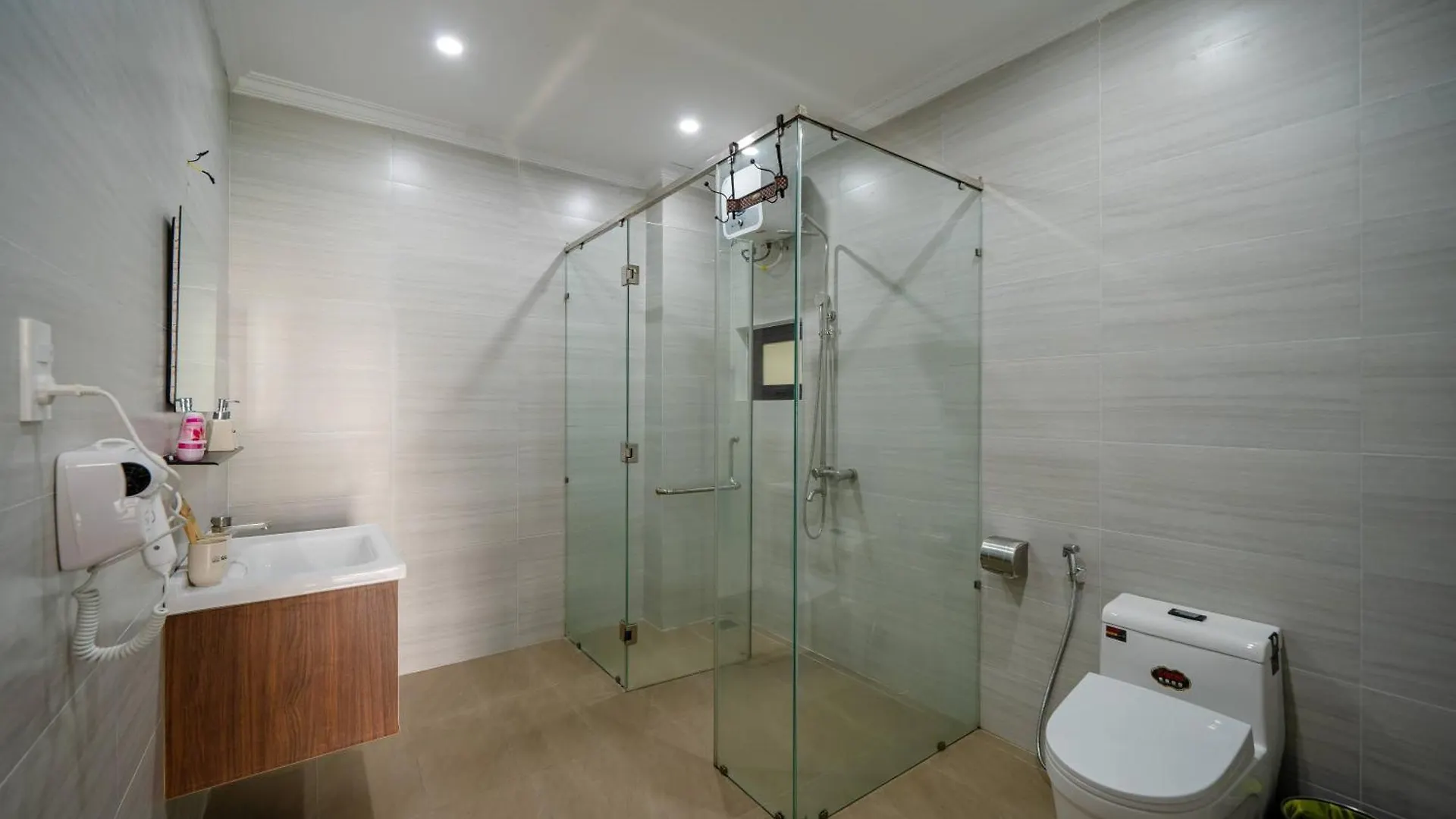 Shila Boutique Villa Da Nang 0*,